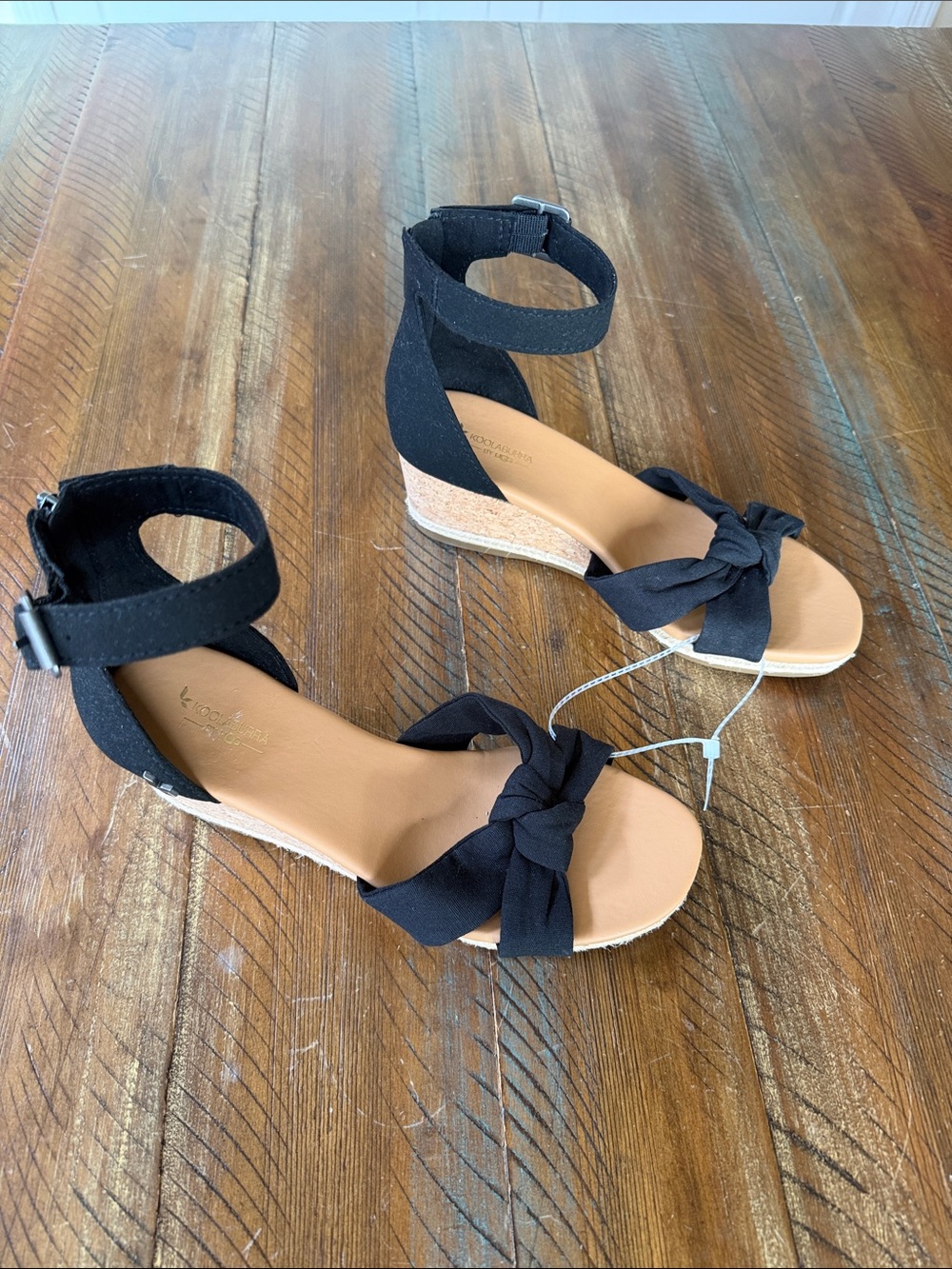Women’s UGG Shoe Sandal New NWT 9 Koolaburra Cork Shoes